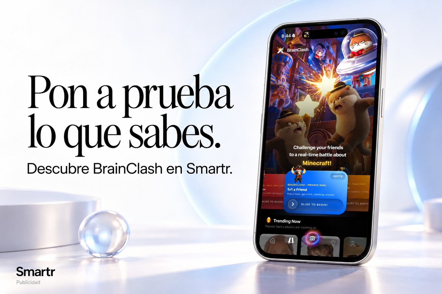 Pantalla de BrainClash de Smartr en una composición promocional